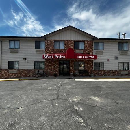 Oyo West Point Inn المظهر الخارجي الصورة