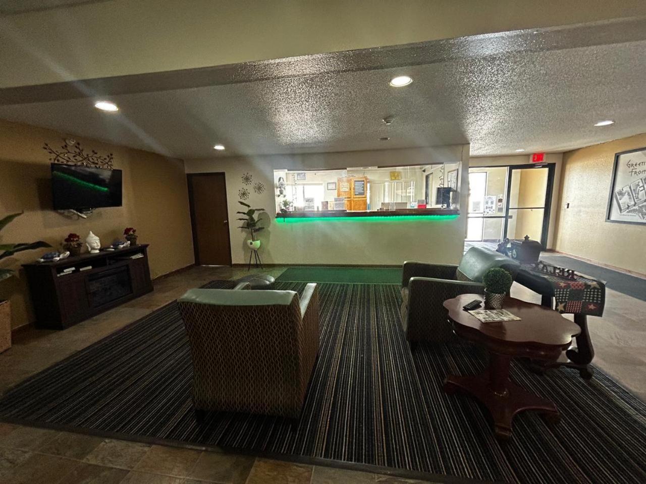 Oyo West Point Inn المظهر الخارجي الصورة